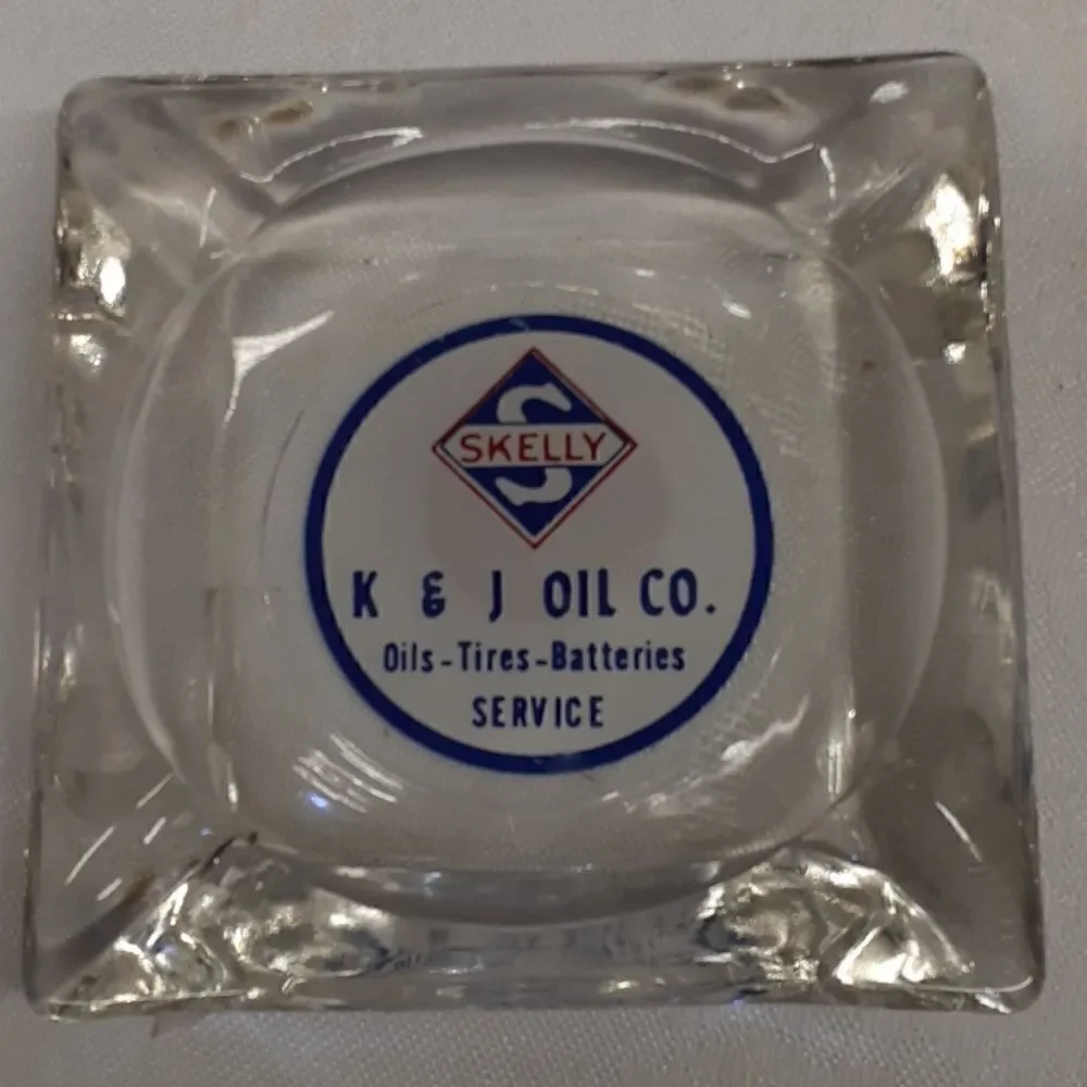 ‎Bundle of 2 vintage kelly tire ashtray,skelly oil.